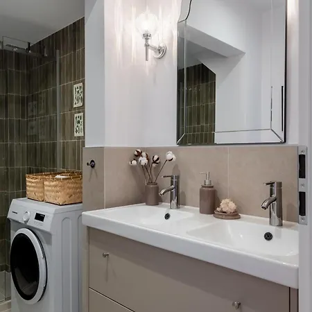 Riverline | 2bdr | Oldtown Apartament *