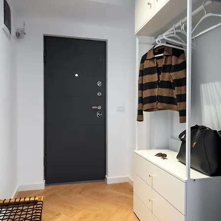 Riverline | 2bdr | Oldtown *