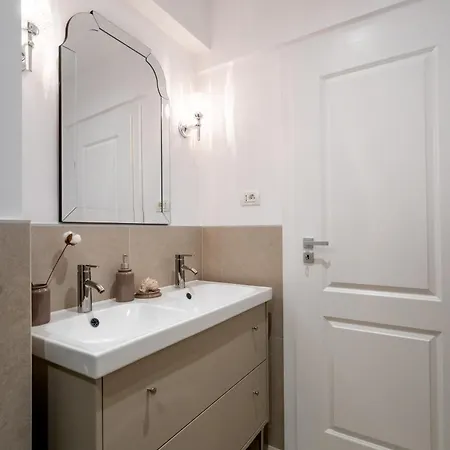 Apartament Riverline | 2bdr | Oldtown *