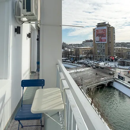 Riverline | 2bdr | Oldtown Apartament