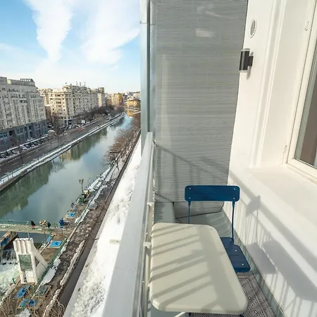 Riverline | 2bdr | Oldtown
