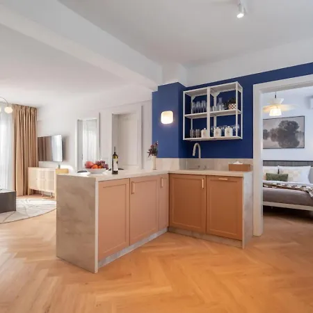 Riverline | 2bdr | Oldtown Apartament *