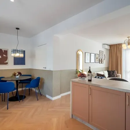 Riverline | 2bdr | Oldtown