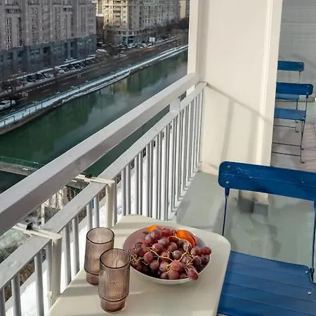 Riverline | 2bdr | Oldtown * Bucharest