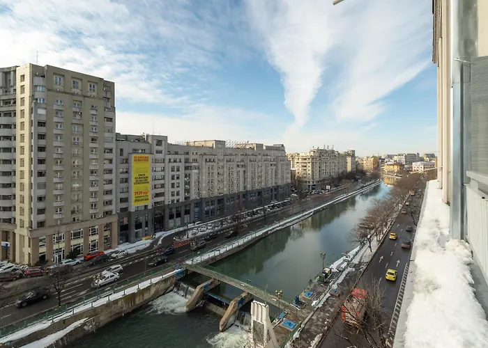 Apartment Riverline 2bdr Oldtown Bukarest