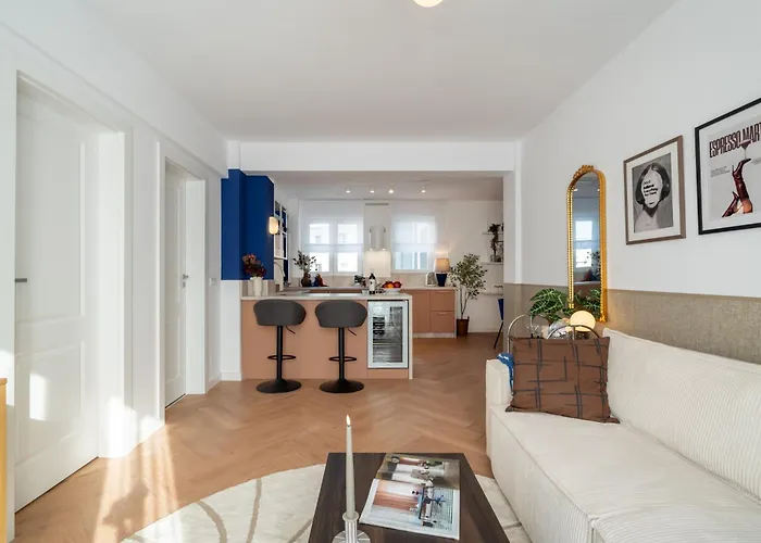 Riverline 2bdr Oldtown *