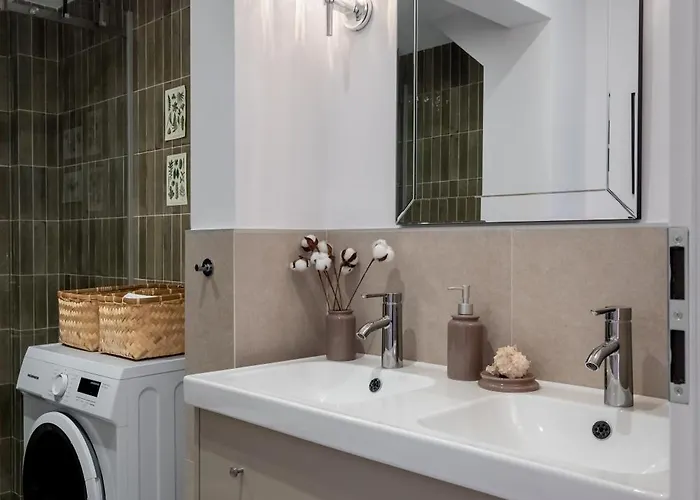 Riverline 2bdr Oldtown Apartment *