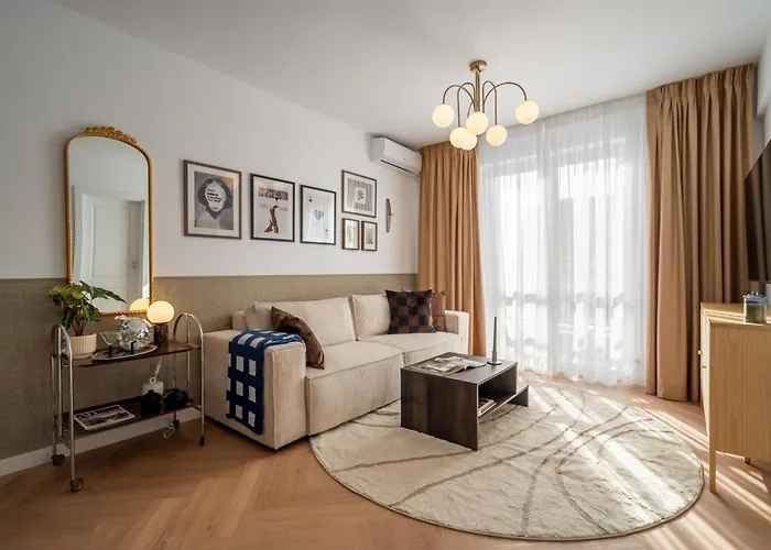 Riverline 2bdr Oldtown * Bucharest