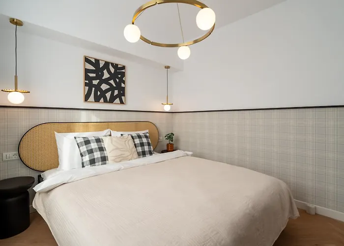 Riverline 2bdr Oldtown *